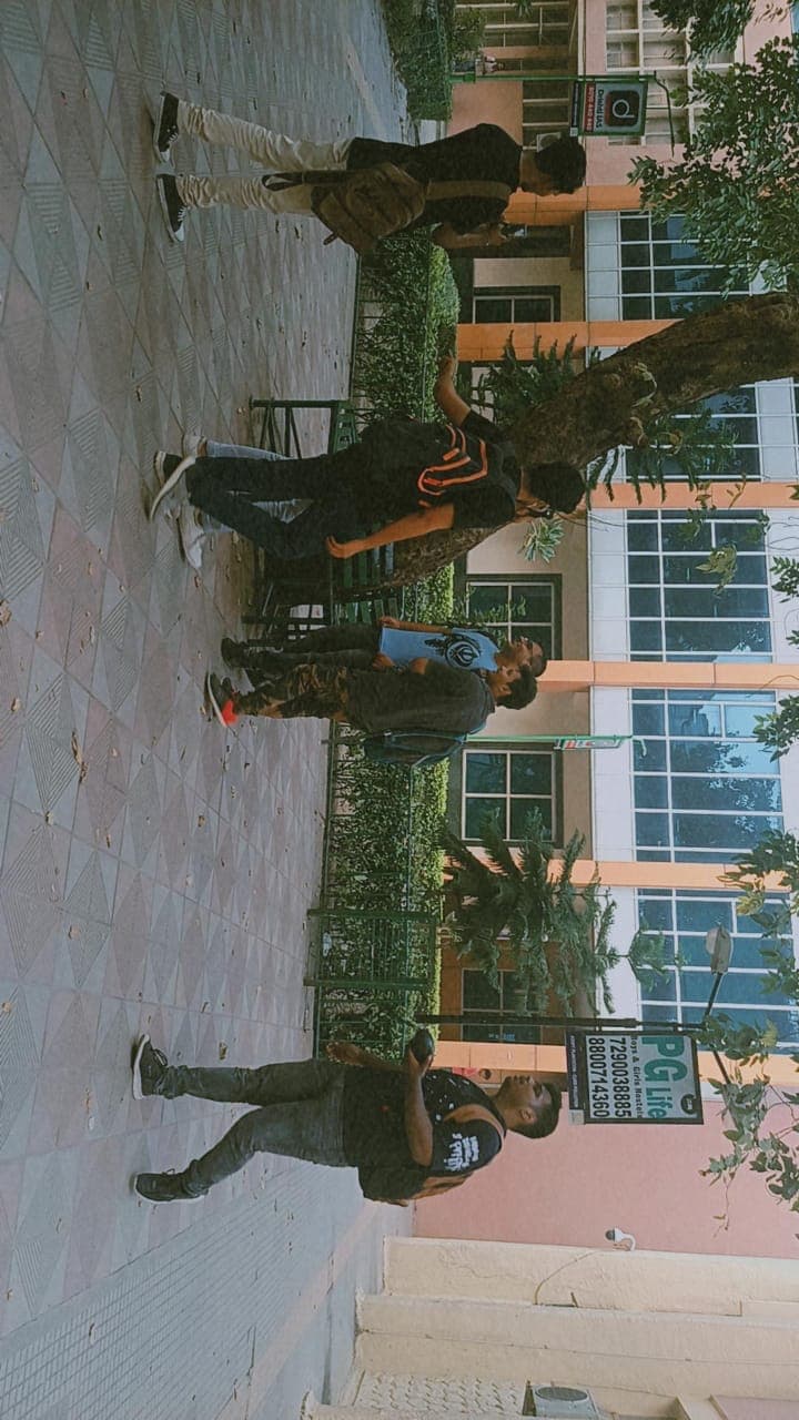 SGTB Khalsa College Extra-Curricular photo 1